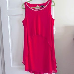 Dress lined with pearl/sparkle neckline opening in back